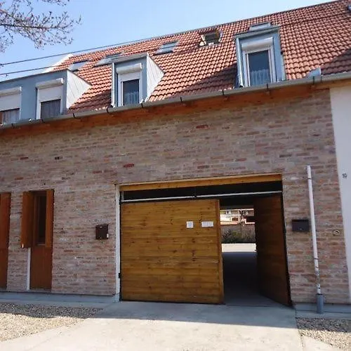 Abban Durmolj * Gyula